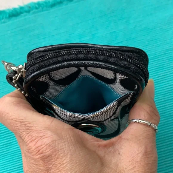 NWOT Coach Black Signature Jacquard Small Zip Top Card Holder Wristlet - Picture 3 of 7